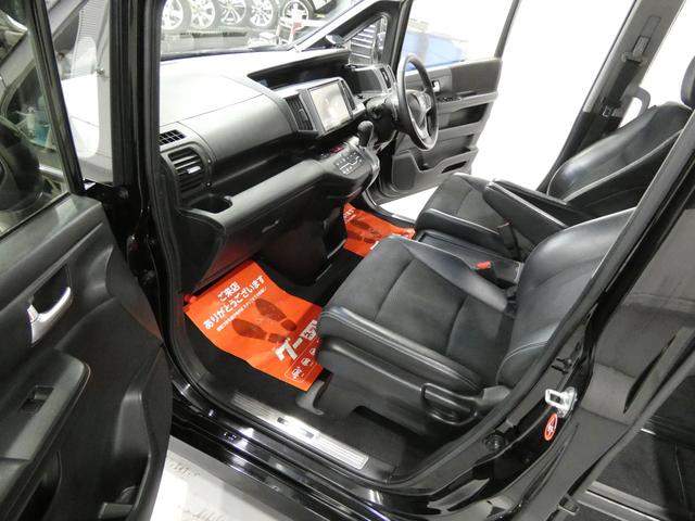 ステップワゴンスパーダ Ｚ　クールスピリット　４ＷＤ　寒冷地仕様　両側パワースライドドア　ハーフレザーシート　クルーズコントロール　エンジンスターター　スマートキー　社外ＡＷ　フリップダウンモニター　アクティブコーナリングライト　キャプテンシート（30枚目）