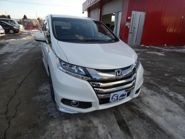 オデッセイ アブソルート　４ＷＤ　寒冷地仕様　両側パワースライドドア　フルセグナビ　ＣＴＢＡ　車検令和９年１２月　ハーフレザーシート　クルーズコントロール　フルフラットシート（4枚目）