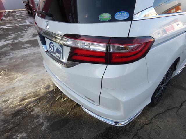 オデッセイ アブソルート　４ＷＤ　寒冷地仕様　両側パワースライドドア　フルセグナビ　ＣＴＢＡ　車検令和９年１２月　ハーフレザーシート　クルーズコントロール　フルフラットシート（13枚目）