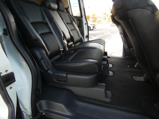 オデッセイ アブソルート　４ＷＤ　寒冷地仕様　両側パワースライドドア　フルセグナビ　ＣＴＢＡ　車検令和９年１２月　ハーフレザーシート　クルーズコントロール　フルフラットシート（28枚目）