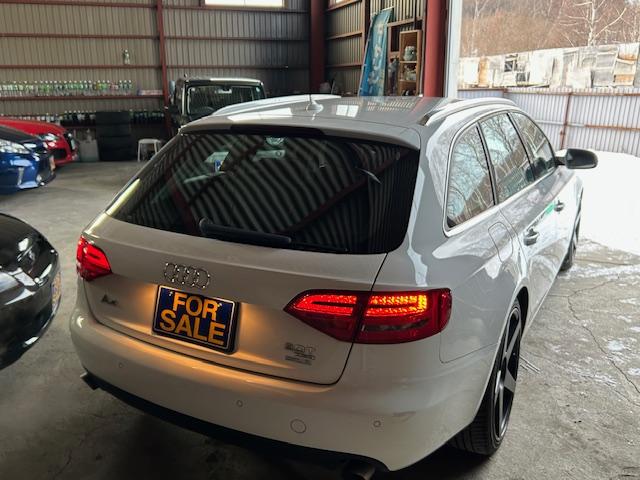 A4アバント 2.0TFSIクワトロ 修復歴なし 純正ナビ 本革シート バックカメラ ドライブレコーダー(9枚目)