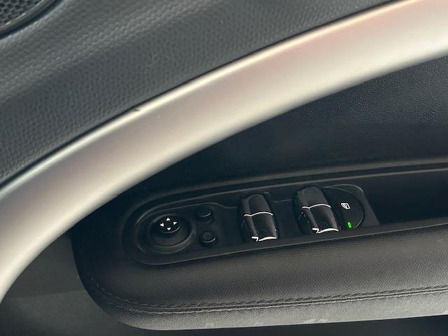 MINI クーパーD クロスオーバー オール4 4WD ETC 修復歴なし(15枚目)