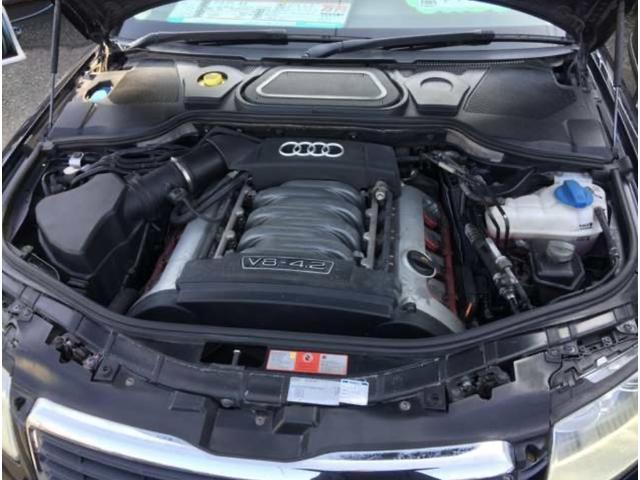 アウディ A8 L 4.2クワトロ 4WD エアサス SR 純正ナビ 本革