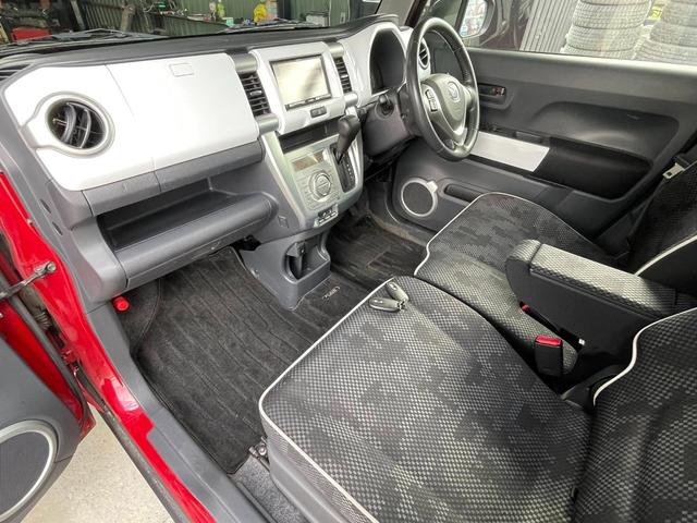 フレアクロスオーバー ＸＳ　４ＷＤ　衝突軽減ブレーキ　レーンキープアシスト　アイドリングストップ　社外ナビ　地デジＴＶ　ＣＤオーディオ　バックカメラ　タイミングベルト交換不要車（12枚目）