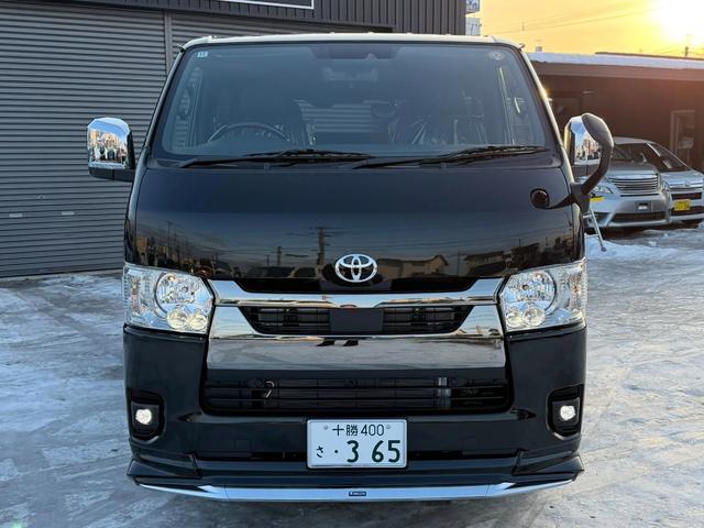 ハイエースバン ロングスーパーＧＬ　ダークプライムＳ　４ＷＤ　両側パワスラ　デジタルインナーミラー　フロアマット　ＥＴＣ　ＬＥＤヘッド　モデリスタフルエアロ　コンビハンドル　ハーフレザーシート　オートマチックハイビーム（2枚目）