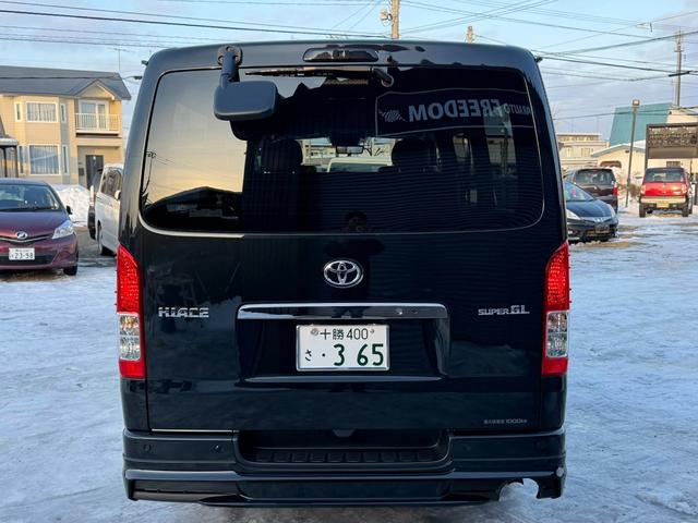 ハイエースバン ロングスーパーＧＬ　ダークプライムＳ　４ＷＤ　両側パワスラ　デジタルインナーミラー　フロアマット　ＥＴＣ　ＬＥＤヘッド　モデリスタフルエアロ　コンビハンドル　ハーフレザーシート　オートマチックハイビーム（3枚目）