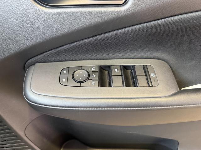 ノート Ｘ　ＦＯＵＲ　プロパイロット　全方位モニタ　衝突軽減ブレーキ　フルセグ地デジ　ステアリングヒーター　アップルカープレイ連動　ＥＴＣ　ブラインドスポットモニタ　寒冷地仕様　　デジタルミラー　置ダケ充電　踏み間違い防止（60枚目）