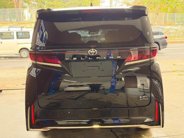 ヴェルファイアハイブリッド Z プレミア 寒冷地仕様 ムーンルーフ フリップダウンモニタ デジタルインナーミラー 電動サンシェード ヘッドアップディスプレイ パノラミックビュー全方位モニタ アドバンスドパークリモート機能付き ブラインドモニタ(7枚目)