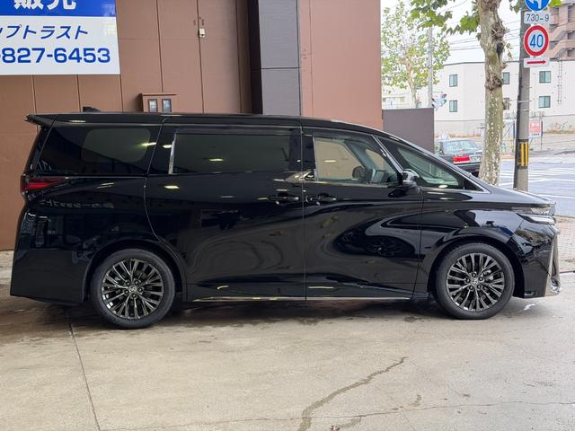 ヴェルファイアハイブリッド Z プレミア 寒冷地仕様 ムーンルーフ フリップダウンモニタ デジタルインナーミラー 電動サンシェード ヘッドアップディスプレイ パノラミックビュー全方位モニタ アドバンスドパークリモート機能付き ブラインドモニタ(9枚目)