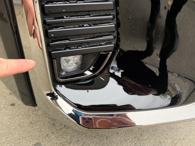 ヴェルファイアハイブリッド Z プレミア 寒冷地仕様 ムーンルーフ フリップダウンモニタ デジタルインナーミラー 電動サンシェード ヘッドアップディスプレイ パノラミックビュー全方位モニタ アドバンスドパークリモート機能付き ブラインドモニタ(18枚目)