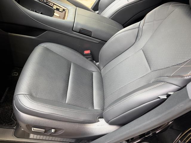 ヴェルファイアハイブリッド Z プレミア 寒冷地仕様 ムーンルーフ フリップダウンモニタ デジタルインナーミラー 電動サンシェード ヘッドアップディスプレイ パノラミックビュー全方位モニタ アドバンスドパークリモート機能付き ブラインドモニタ(36枚目)