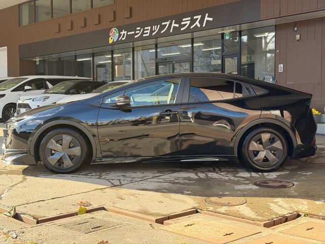 プリウス U モデリスタフルエアロ・イルミブレード・パノラミックビュー全方位モニタ・寒冷地仕様(本州仕入)・地デジ・ETC・ステアリングヒーター・シートヒーター・ブラインドスポットモニタ・安心降車アシスト(2枚目)