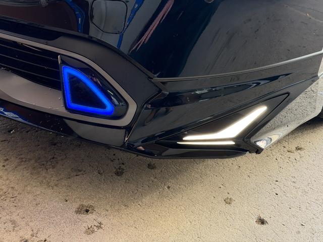 プリウス U モデリスタフルエアロ・イルミブレード・パノラミックビュー全方位モニタ・寒冷地仕様(本州仕入)・地デジ・ETC・ステアリングヒーター・シートヒーター・ブラインドスポットモニタ・安心降車アシスト(4枚目)