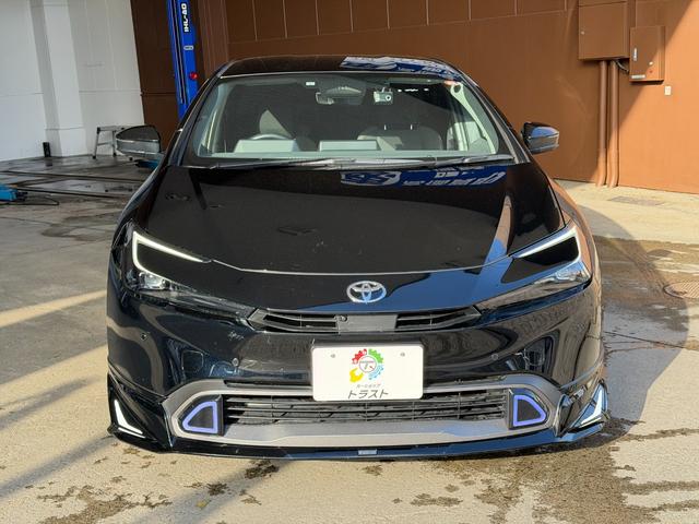 プリウス U モデリスタフルエアロ・イルミブレード・パノラミックビュー全方位モニタ・寒冷地仕様(本州仕入)・地デジ・ETC・ステアリングヒーター・シートヒーター・ブラインドスポットモニタ・安心降車アシスト(15枚目)