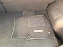 フロアマット洗って汚れないようにおいてあります。