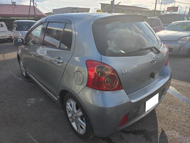 ヴィッツ ＲＳ　２ＷＤ　マニュアル　プッシュスタート　ナビ　ＴＶ　ＥＴＣ　ＨＩＤ　タイミングチェーン（3枚目）