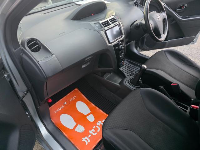 ヴィッツ ＲＳ　２ＷＤ　マニュアル　プッシュスタート　ナビ　ＴＶ　ＥＴＣ　ＨＩＤ　タイミングチェーン（18枚目）