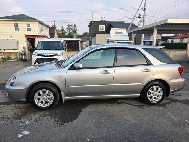 インプレッサスポーツワゴン １５ｉ　４ＷＤ　マニュアル　ＨＩＤ　キーレス　フォグライト　ＥＴＣ　ＡＢＳ（2枚目）