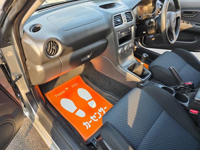 インプレッサスポーツワゴン １５ｉ　４ＷＤ　マニュアル　ＨＩＤ　キーレス　フォグライト　ＥＴＣ　ＡＢＳ（20枚目）
