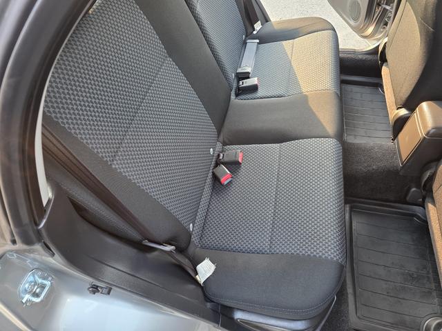 インプレッサスポーツワゴン １５ｉ　４ＷＤ　マニュアル　ＨＩＤ　キーレス　フォグライト　ＥＴＣ　ＡＢＳ（22枚目）