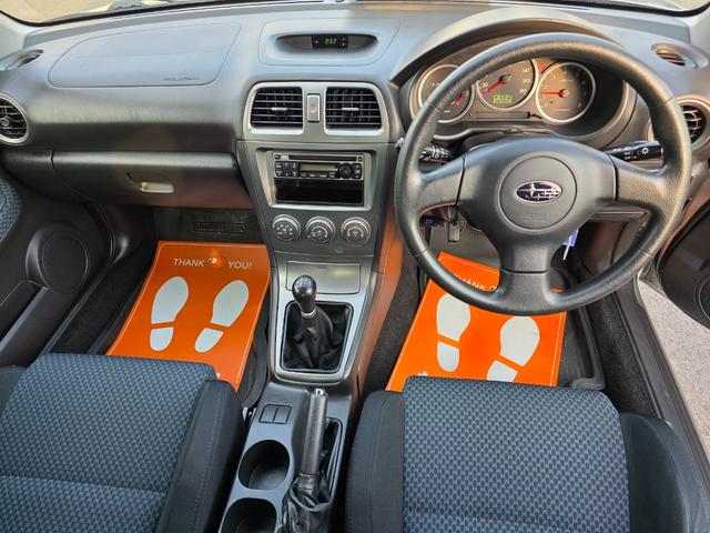インプレッサスポーツワゴン １５ｉ　４ＷＤ　マニュアル　ＨＩＤ　キーレス　フォグライト　ＥＴＣ　ＡＢＳ（29枚目）