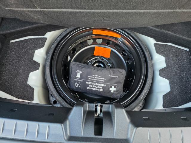 X1 sDrive 18i プッシュスタート 6AT FR バックモニター HID ディーラー記録簿 オートライト タイミングチェーン(25枚目)