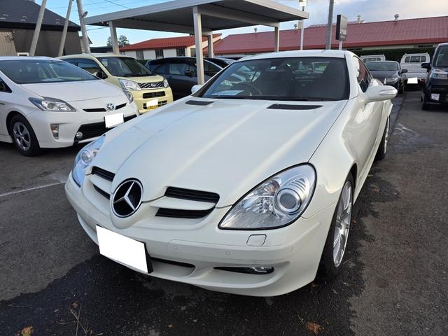 ＳＬＫ 　ＦＲ　Ｖ６　３，０００ｃｃ　電動オープン　７ＡＴ　禁煙車　ドラレコ　ＥＴＣ　記録簿　シートヒーター　レザーシート（6枚目）