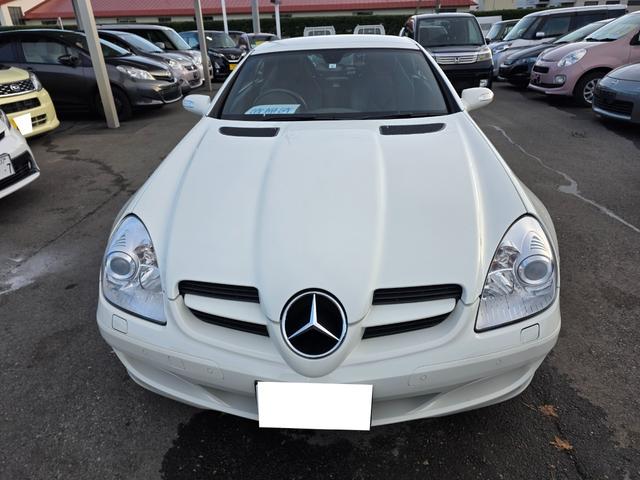 ＳＬＫ 　ＦＲ　Ｖ６　３，０００ｃｃ　電動オープン　７ＡＴ　禁煙車　ドラレコ　ＥＴＣ　記録簿　シートヒーター　レザーシート（13枚目）