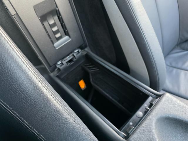 ＳＬＫ 　ＦＲ　Ｖ６　３，０００ｃｃ　電動オープン　７ＡＴ　禁煙車　ドラレコ　ＥＴＣ　記録簿　シートヒーター　レザーシート（30枚目）