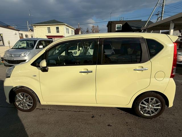 ムーヴ Ｘ　ＳＡＩＩ　４ＷＤ　プッシュスタート　衝突軽減ブレーキ　横滑り防止装置　Ｂｌｕｅｔｏｏｔｈ　禁煙車　ＥＴＣ　ナビ　ＴＶ　バックカメラ　オートライト　オートエアコン　タイミングチェーン（2枚目）