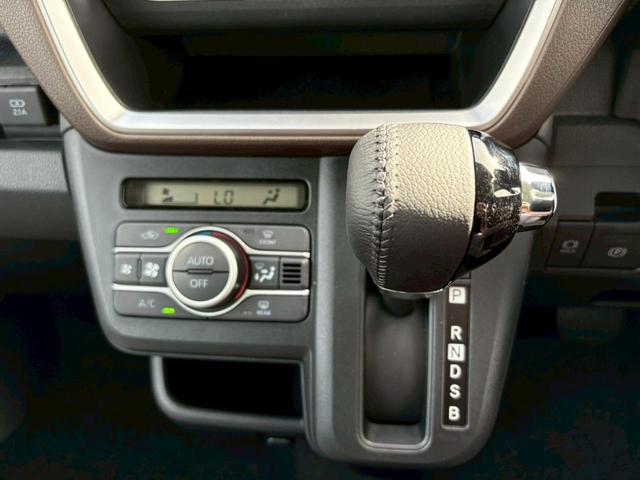 ムーヴ ＲＳ　ダンディスポーツ　４ＷＤ　届出済未使用車　ターボ　パノラマモニター　スマートアシスト　誤発進抑制機能　全車速追従クルコン　車線逸脱警報　コーナーセンサー　両側パワースライドドア　ＵＳＢ端子　オートブレーキホールド　ＬＥＤライト　純正１５ＡＷ（22枚目）