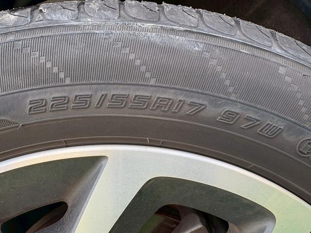 XV 2.0i アイサイト プラウドエディション ワンオーナー 4WD ナビ(36枚目)