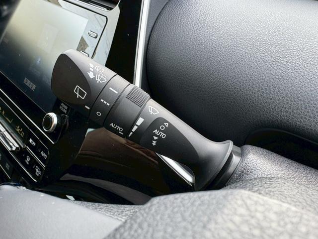 プリウス ＳセーフティプラスＩＩ　４ＷＤ　レンタアップ　ＢＳＭ　禁煙　後期型　ナビ機能付きディスプレイオーディオ　Ｂｌｕｅｔｏｏｔｈ　バックカメラ　ＥＴＣ２．０　レーダークルコン　クリアランスソナー　ＬＥＤヘッドライト　フォグ　オートハイビーム　純正アルミ（29枚目）