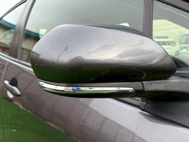 プリウス ＳセーフティプラスＩＩ　４ＷＤ　レンタアップ　ＢＳＭ　禁煙　後期型　ナビ機能付きディスプレイオーディオ　Ｂｌｕｅｔｏｏｔｈ　バックカメラ　ＥＴＣ２．０　レーダークルコン　クリアランスソナー　ＬＥＤヘッドライト　フォグ　オートハイビーム　純正アルミ（41枚目）