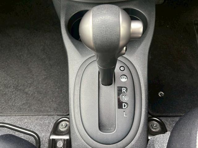 ノート Ｘ　ＦＯＵＲ　パートタイム４ＷＤ　社外フルセグナビ　バックカメラ　Ｂｌｕｅｔｏｏｔｈ　衝突軽減防止　横滑り防止　レーンアシスト　電動格納ミラー　ミラーウインカー　スペアキー　ＣＤ・ＤＶＤ再生　社外ホイール　禁煙車（24枚目）