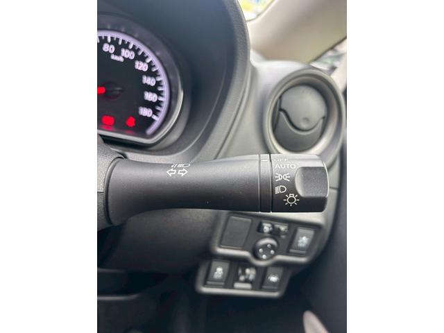 ノート Ｘ　ＦＯＵＲ　パートタイム４ＷＤ　社外フルセグナビ　バックカメラ　Ｂｌｕｅｔｏｏｔｈ　衝突軽減防止　横滑り防止　レーンアシスト　電動格納ミラー　ミラーウインカー　スペアキー　ＣＤ・ＤＶＤ再生　社外ホイール　禁煙車（27枚目）