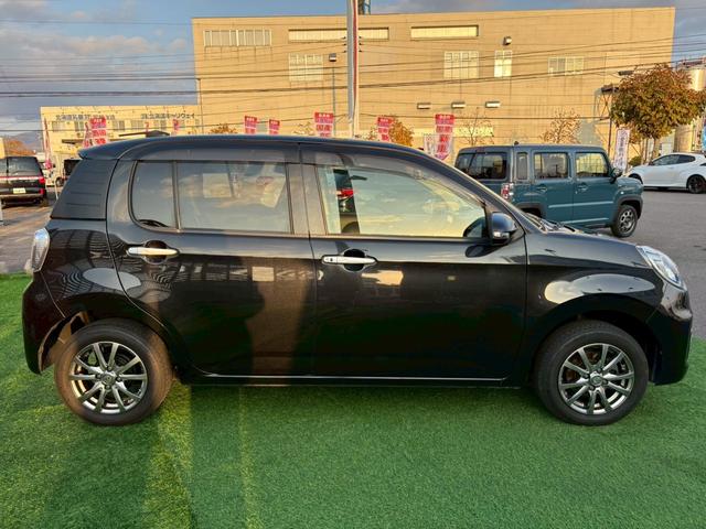 パッソ モーダ S 4WD 社外フルセグナビ 純正エンジンスターター 寒冷地仕様 バックカメラ Bluetooth 衝突軽減 レーンアシスト アイドリングストップ 電動格納ミラー シートヒーター スペアキー ETC 禁煙(6枚目)