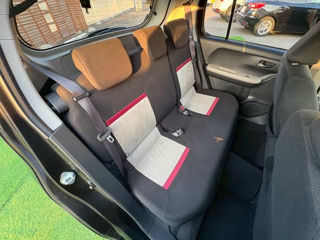 パッソ モーダ S 4WD 社外フルセグナビ 純正エンジンスターター 寒冷地仕様 バックカメラ Bluetooth 衝突軽減 レーンアシスト アイドリングストップ 電動格納ミラー シートヒーター スペアキー ETC 禁煙(15枚目)