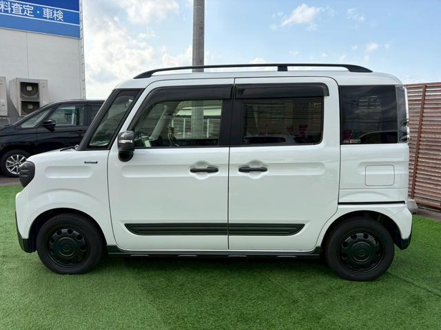 スペーシアギア ハイブリッドＸＺ　ターボ　４ＷＤ　社外フルセグナビ　社外エンジンスターター　両側電動スライドドア　ルーフレール　寒冷地仕様　バックカメラ　Ｂｌｕｅｔｏｏｔｈ　衝突軽減　クルコン　パドルシフト　レーンアシスト　シートヒーター（7枚目）