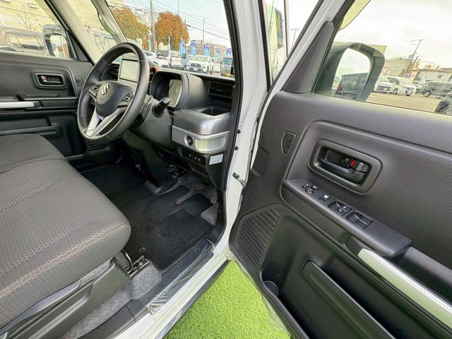 スペーシアギア ハイブリッドＸＺ　ターボ　４ＷＤ　社外フルセグナビ　社外エンジンスターター　両側電動スライドドア　ルーフレール　寒冷地仕様　バックカメラ　Ｂｌｕｅｔｏｏｔｈ　衝突軽減　クルコン　パドルシフト　レーンアシスト　シートヒーター（8枚目）