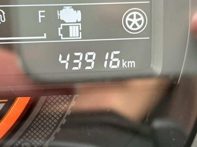 スペーシアギア ハイブリッドＸＺ　ターボ　４ＷＤ　社外フルセグナビ　社外エンジンスターター　両側電動スライドドア　ルーフレール　寒冷地仕様　バックカメラ　Ｂｌｕｅｔｏｏｔｈ　衝突軽減　クルコン　パドルシフト　レーンアシスト　シートヒーター（23枚目）