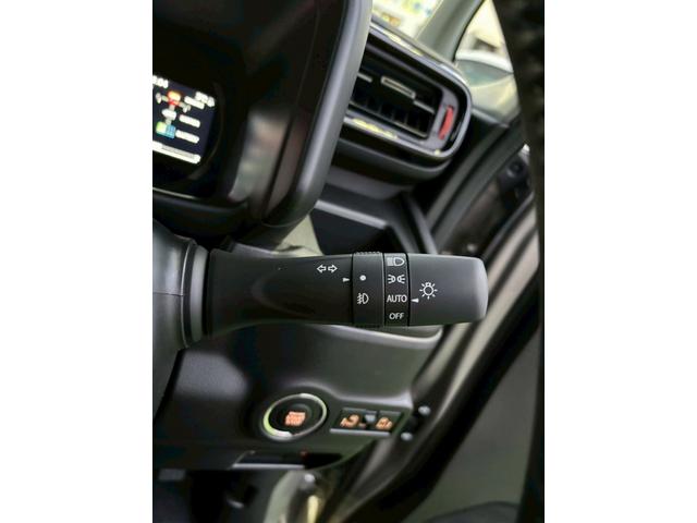 スペーシアギア ハイブリッドXZ ターボ 4WD 登録済未使用車 ディスプレイオーディオ フルセグTV ルーフレール 両側自動ドア アラウンドビュー BT 衝突軽減 コーナーセンサー レーンアシスト シート・ハンドルヒーター 保証書 スペアキ(29枚目)