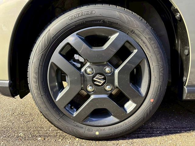 スペーシアギア ハイブリッドXZ ターボ 4WD 登録済未使用車 ディスプレイオーディオ フルセグTV ルーフレール 両側自動ドア アラウンドビュー BT 衝突軽減 コーナーセンサー レーンアシスト シート・ハンドルヒーター 保証書 スペアキ(36枚目)