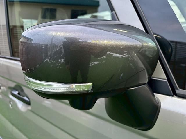 スペーシアギア ハイブリッドXZ ターボ 4WD 登録済未使用車 ディスプレイオーディオ フルセグTV ルーフレール 両側自動ドア アラウンドビュー BT 衝突軽減 コーナーセンサー レーンアシスト シート・ハンドルヒーター 保証書 スペアキ(40枚目)