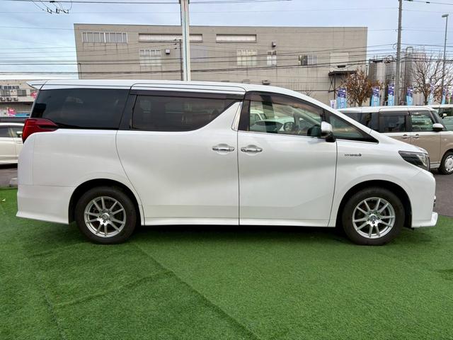 アルファードハイブリッド SR 4WD 純正9インチフルセグナビ 両側電動スライドドア パワーバックドア 寒冷地仕様 後席11型モニター バックカメラ Bluetooth クルコン クリアランスソナー スペアキー ETC 禁煙車(6枚目)