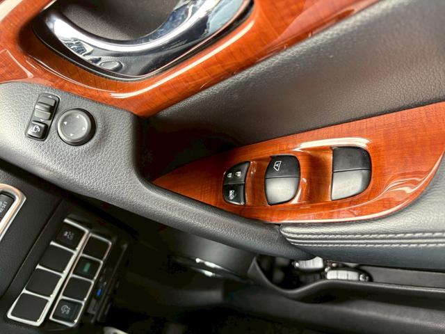 エクストレイル 20X エマージェンシーブレーキパッケージ 4WD 純正7インチフルセグナビ 純正エンジンスターター バックカメラ Bluetooth アイドリングストップ ダウンヒルアシストコントロール デジタルインナーミラー ブラインドスポットモニター(39枚目)