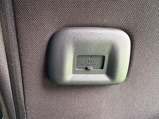 セレナ ハイウェイスターV 4WD 純正10インチフルセグナビ 純正エンジンスターター 電動自動ハンズフリースライドア アラウンドビュー Bluetooth 衝突軽減 パークアシスト ブラインドスポットモニター シートヒーター(40枚目)