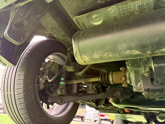 ヤリスクロス ハイブリッドＺ　４ＷＤ　トヨタセーフティセンス　禁煙　ＢＳＭ　ナビ機能付きディスプレイオーディオ　パノラミックビューモニター　フルセグＴＶ　Ｂｌｕｅｔｏｏｔｈ　ＥＴＣ　ＡＣ１００Ｖ電源　ハンズフリーパワーバックドア　レーダークルコン　シートヒーター（46枚目）