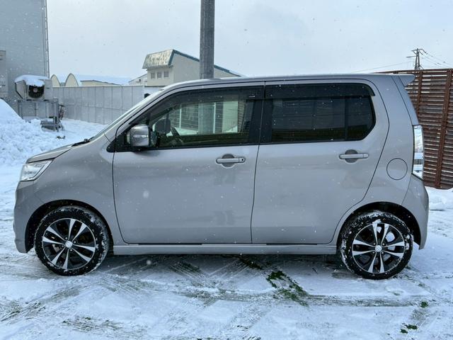 ワゴンＲスティングレー Ｔ　４ＷＤ　東京仕入　ターボ　レーダーブレーキサポート　禁煙　メモリーナビ　フルセグＴＶ　Ｂｌｕｅｔｏｏｔｈ　ＥＴＣ　シートヒーター　パドルシフト　スマートキー　プッシュスタート　ＨＩＤ　フォグ　オートライト　純正アルミ　ウィンカーミラー　リアスポイラー（10枚目）