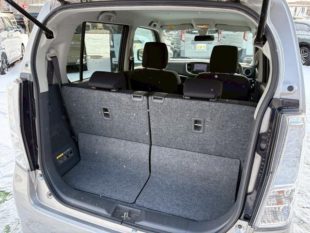 ワゴンＲスティングレー Ｔ　４ＷＤ　東京仕入　ターボ　レーダーブレーキサポート　禁煙　メモリーナビ　フルセグＴＶ　Ｂｌｕｅｔｏｏｔｈ　ＥＴＣ　シートヒーター　パドルシフト　スマートキー　プッシュスタート　ＨＩＤ　フォグ　オートライト　純正アルミ　ウィンカーミラー　リアスポイラー（18枚目）